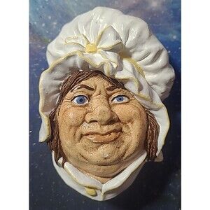 BOSSONS CHALKWARE HAND-PAINTED HEAD ENGLAND "SARA GAMP" 1964